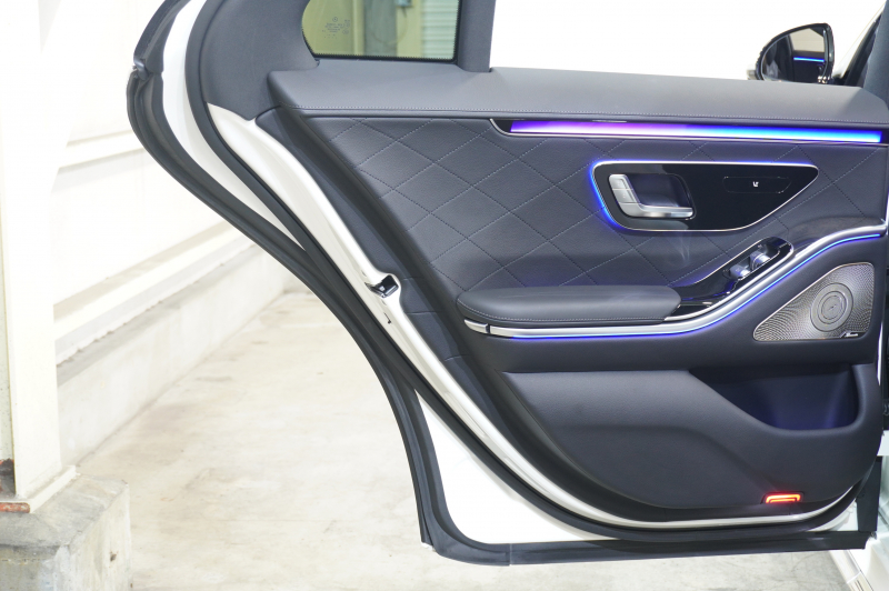 メルセデスベンツ Sクラス S400d 4MATIC AMGﾗｲﾝ ﾚｻﾞｰEXC&ﾚｰﾀﾞｰｾｰﾌﾃｨPKG　現行ﾓﾃﾞﾙ Pｽﾀ 黒革 ﾊﾟﾉﾗﾏSR MBUXﾅﾋﾞ TV 360ｶﾒﾗ ﾋｰﾀｰ&ｸｰﾗｰ ﾏｯｻｰｼﾞ ﾌﾞﾙﾒｽﾀｰ DIGITALﾗｲﾄ ﾍｯﾄﾞｱｯﾌﾟD 自動ﾄﾗﾝｸ AMGｴｱﾛ&20ｲﾝﾁAW　2年保証