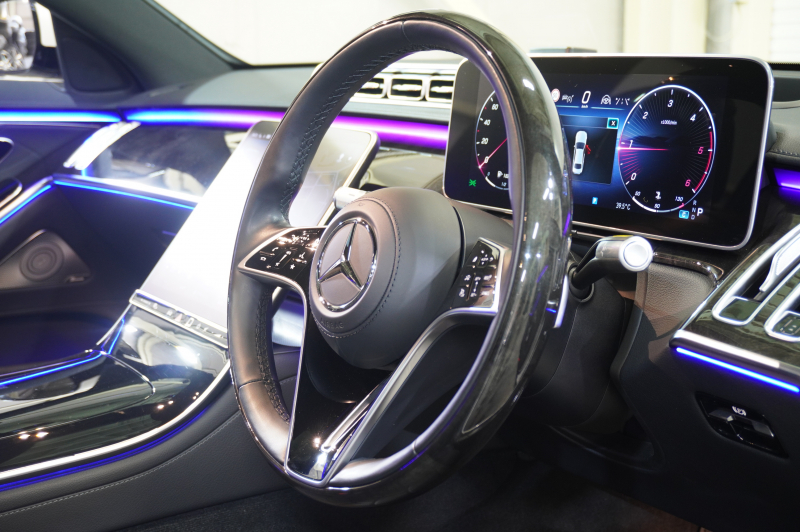 メルセデスベンツ Sクラス S400d 4MATIC AMGﾗｲﾝ ﾚｻﾞｰEXC&ﾚｰﾀﾞｰｾｰﾌﾃｨPKG　現行ﾓﾃﾞﾙ Pｽﾀ 黒革 ﾊﾟﾉﾗﾏSR MBUXﾅﾋﾞ TV 360ｶﾒﾗ ﾋｰﾀｰ&ｸｰﾗｰ ﾏｯｻｰｼﾞ ﾌﾞﾙﾒｽﾀｰ DIGITALﾗｲﾄ ﾍｯﾄﾞｱｯﾌﾟD 自動ﾄﾗﾝｸ AMGｴｱﾛ&20ｲﾝﾁAW　2年保証