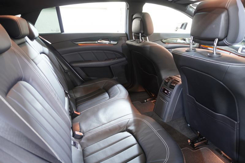 メルセデスベンツ CLS CLS350 ｼｭｰﾃｨﾝｸﾞﾌﾞﾚｰｸ AMGｽﾎﾟｰﾂ&ﾚｰﾀﾞｰｾｰﾌﾃｨPKG　1ｵｰﾅｰ Pｽﾀ 黒革 ｼｰﾄﾋｰﾀｰ SR ﾅﾋﾞTV Bｶﾒﾗ LEDﾍｯﾄﾞﾗｲﾄ ﾏﾙﾁｶﾗｰｱﾝﾋﾞｴﾝﾄ 自動Rｹﾞｰﾄ AMGｴｱﾛ&19AW　2年保証