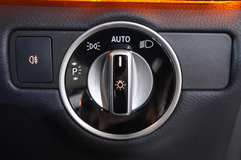 メルセデスベンツ CLS CLS350 ｼｭｰﾃｨﾝｸﾞﾌﾞﾚｰｸ AMGｽﾎﾟｰﾂ&ﾚｰﾀﾞｰｾｰﾌﾃｨPKG　1ｵｰﾅｰ Pｽﾀ 黒革 ｼｰﾄﾋｰﾀｰ SR ﾅﾋﾞTV Bｶﾒﾗ LEDﾍｯﾄﾞﾗｲﾄ ﾏﾙﾁｶﾗｰｱﾝﾋﾞｴﾝﾄ 自動Rｹﾞｰﾄ AMGｴｱﾛ&19AW　2年保証