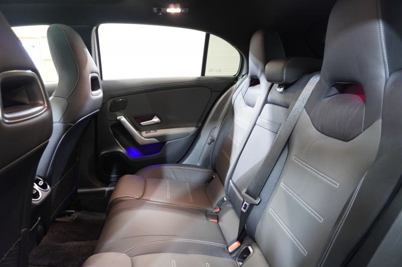 メルセデスベンツ Aクラス A200d AMGﾗｲﾝ AMGﾚｻﾞｰｴｸｽｸﾙｰｼﾌﾞ&ｱﾄﾞﾊﾞﾝｽﾄﾞ&ﾚｰﾀﾞｰｾｰﾌﾃｨPKG　MEｺﾈ 黒灰革 ﾊﾟﾉﾗﾏSR MBUXﾅﾋﾞTV 360ｶﾒﾗ ﾍｯﾄﾞｱｯﾌﾟD ADVｽﾋﾟｰｶｰ ﾊﾝｽﾞﾌﾘｰ ﾏﾙﾁﾋﾞｰﾑLEDﾗｲﾄ AMG18AW　2年保証