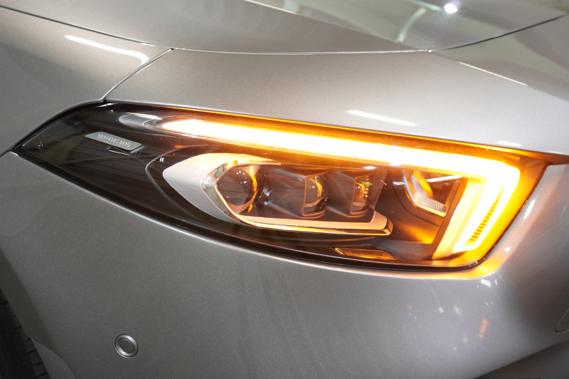 メルセデスベンツ Aクラス A200d AMGﾗｲﾝ AMGﾚｻﾞｰｴｸｽｸﾙｰｼﾌﾞ&ｱﾄﾞﾊﾞﾝｽﾄﾞ&ﾚｰﾀﾞｰｾｰﾌﾃｨPKG　MEｺﾈ 黒灰革 ﾊﾟﾉﾗﾏSR MBUXﾅﾋﾞTV 360ｶﾒﾗ ﾍｯﾄﾞｱｯﾌﾟD ADVｽﾋﾟｰｶｰ ﾊﾝｽﾞﾌﾘｰ ﾏﾙﾁﾋﾞｰﾑLEDﾗｲﾄ AMG18AW　2年保証