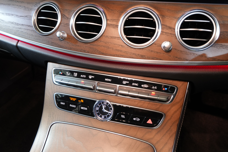 メルセデスベンツ Eクラス E450 ﾜｺﾞﾝ 4MATIC ｴｸｽｸﾙｰｼﾌﾞ ﾚｰﾀﾞｰSP　中期 Meｺﾈ Pｽﾀ 黒革 ﾅﾋﾞTV 360ｶﾒﾗ ﾌﾞﾙﾒｽﾀｰ ﾏﾙﾄﾋﾞｰﾑLED ｼｰﾄﾋｰﾀｰ&ｸｰﾗｰ HUD自動Rｹﾞｰﾄﾊﾝｽﾞﾌﾘｰｱｸｾｽ　2年保証