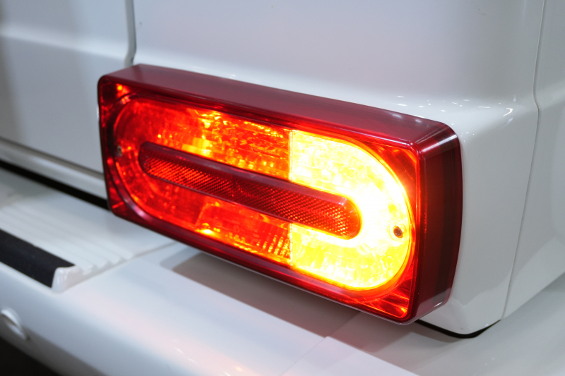 メルセデスベンツ Gクラス G350d ﾗｸﾞｼﾞｭｱﾘｰP　黒革 ｽﾗｲﾃﾞｨﾝｸﾞﾙｰﾌ ﾅﾋﾞTV Bｶﾒﾗ 全席ｼｰﾄﾋｰﾀｰ harman/kardonｻｳﾝﾄﾞ 　2年保証