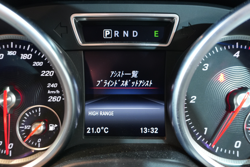 メルセデスベンツ Gクラス G350d ﾗｸﾞｼﾞｭｱﾘｰP　黒革 ｽﾗｲﾃﾞｨﾝｸﾞﾙｰﾌ ﾅﾋﾞTV Bｶﾒﾗ 全席ｼｰﾄﾋｰﾀｰ harman/kardonｻｳﾝﾄﾞ 　2年保証