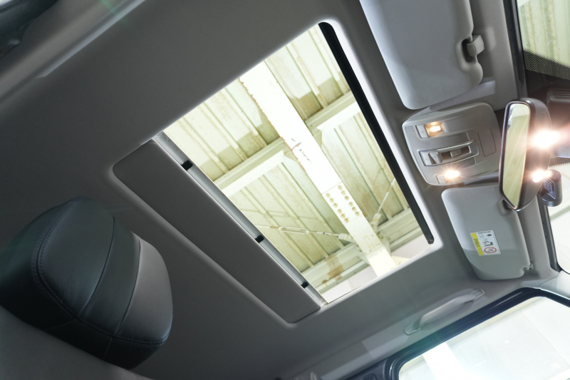 メルセデスベンツ Gクラス G350d ﾗｸﾞｼﾞｭｱﾘｰP　黒革 ｽﾗｲﾃﾞｨﾝｸﾞﾙｰﾌ ﾅﾋﾞTV Bｶﾒﾗ 全席ｼｰﾄﾋｰﾀｰ harman/kardonｻｳﾝﾄﾞ 　2年保証