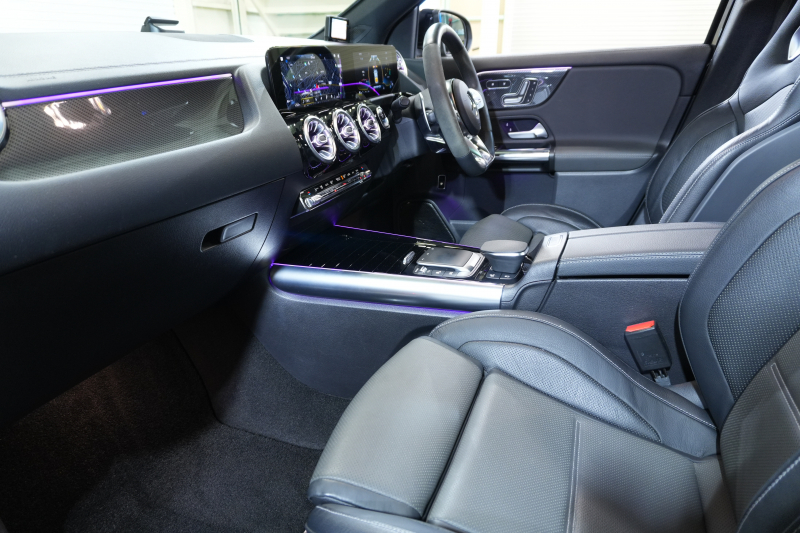 AMG GLA GLA45 4MATIC AMGｱﾄﾞﾊﾞﾝｽﾄﾞ& ﾊﾟﾌｫｰﾏﾝｽPKG　Meｺﾈ MBUX 黒/灰ｺﾝﾋﾞ革 ﾊﾟﾉﾗﾏSR ﾅﾋﾞTV  ｱﾄﾞﾊﾞﾝｽﾄﾞｻｳﾝﾄﾞ ﾍｯﾄﾞｱｯﾌﾟD 360ｶﾒﾗ ﾊﾟﾌｫｰﾏﾝｽｽﾃｱ 自動ﾄﾗﾝｸ ﾌｯﾄﾄﾗﾝｸOP LEDﾍｯﾄﾞﾗｲﾄ AMG20ｲﾝﾁAW　2年保証