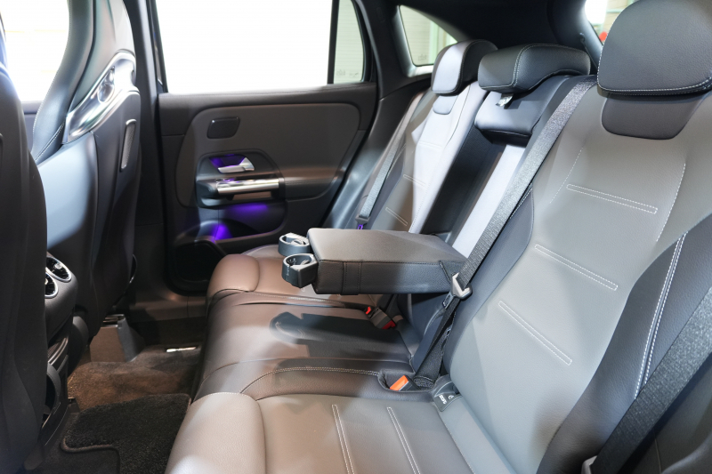 AMG GLA GLA45 4MATIC AMGｱﾄﾞﾊﾞﾝｽﾄﾞ& ﾊﾟﾌｫｰﾏﾝｽPKG　Meｺﾈ MBUX 黒/灰ｺﾝﾋﾞ革 ﾊﾟﾉﾗﾏSR ﾅﾋﾞTV  ｱﾄﾞﾊﾞﾝｽﾄﾞｻｳﾝﾄﾞ ﾍｯﾄﾞｱｯﾌﾟD 360ｶﾒﾗ ﾊﾟﾌｫｰﾏﾝｽｽﾃｱ 自動ﾄﾗﾝｸ ﾌｯﾄﾄﾗﾝｸOP LEDﾍｯﾄﾞﾗｲﾄ AMG20ｲﾝﾁAW　2年保証