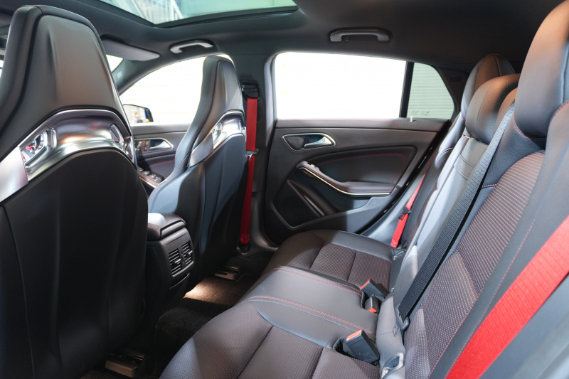 AMG CLAクラス CLA45 4MATIC ｼｭｰﾃｨﾝｸﾞﾌﾞﾚｰｸ AMGｱﾄﾞﾊﾞﾝｽﾄﾞP&ﾚｰﾀﾞｰｾｰﾌﾃｨPKG　後期 ｷｰﾚｽｺﾞｰ 黒革 ﾊﾟﾉﾗﾏSR ｼｰﾄﾋｰﾀｰ 純正ﾅﾋﾞTV CarPlay Bｶﾒﾗ PTS LEDﾍｯﾄﾞﾗｲﾄ 381ps AMG19AW　2年保証