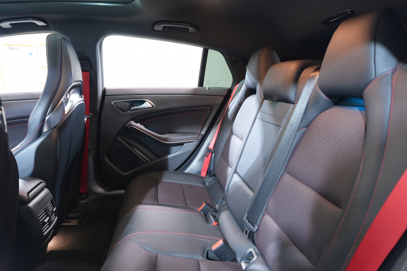 AMG CLAクラス CLA45 4MATIC ｼｭｰﾃｨﾝｸﾞﾌﾞﾚｰｸ AMGｱﾄﾞﾊﾞﾝｽﾄﾞP&ﾚｰﾀﾞｰｾｰﾌﾃｨPKG　後期 ｷｰﾚｽｺﾞｰ 黒革 ﾊﾟﾉﾗﾏSR ｼｰﾄﾋｰﾀｰ 純正ﾅﾋﾞTV CarPlay Bｶﾒﾗ PTS LEDﾍｯﾄﾞﾗｲﾄ 381ps AMG19AW　2年保証