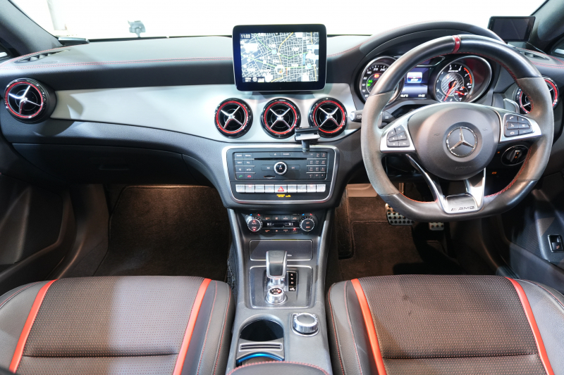 AMG CLAクラス CLA45 4MATIC ｼｭｰﾃｨﾝｸﾞﾌﾞﾚｰｸ AMGｱﾄﾞﾊﾞﾝｽﾄﾞP&ﾚｰﾀﾞｰｾｰﾌﾃｨPKG　後期 ｷｰﾚｽｺﾞｰ 黒革 ﾊﾟﾉﾗﾏSR ｼｰﾄﾋｰﾀｰ 純正ﾅﾋﾞTV CarPlay Bｶﾒﾗ PTS LEDﾍｯﾄﾞﾗｲﾄ 381ps AMG19AW　2年保証