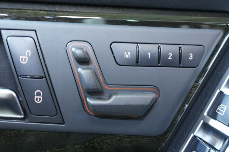 メルセデスベンツ GLKクラス GLK350 4MATIC AMGｴｸｽｸﾙｰｼﾌﾞ&ﾚｰﾀﾞｰｾｰﾌﾃｨP　後期ﾓﾃﾞﾙ 左H 黒革 ｼｰﾄﾋｰﾀｰ ﾊﾟﾉﾗﾏｻﾝﾙｰﾌ 純正ﾅﾋﾞ ﾌﾙｾｸﾞTV 360ｶﾒﾗ ｱﾙﾊﾟｲﾝﾘｱﾓﾆﾀｰ 自動Rｹﾞｰﾄ AMGｴｱﾛ&20ｲﾝﾁAW 2年保証