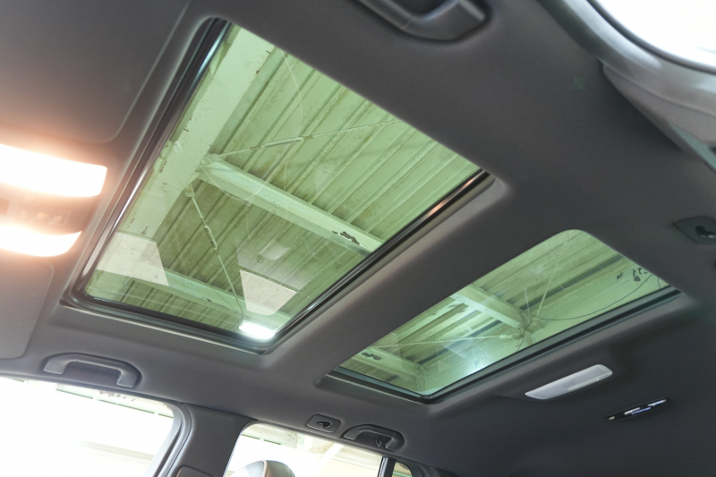 メルセデスベンツ GLKクラス GLK350 4MATIC AMGｴｸｽｸﾙｰｼﾌﾞ&ﾚｰﾀﾞｰｾｰﾌﾃｨP　後期ﾓﾃﾞﾙ 左H 黒革 ｼｰﾄﾋｰﾀｰ ﾊﾟﾉﾗﾏｻﾝﾙｰﾌ 純正ﾅﾋﾞ ﾌﾙｾｸﾞTV 360ｶﾒﾗ ｱﾙﾊﾟｲﾝﾘｱﾓﾆﾀｰ 自動Rｹﾞｰﾄ AMGｴｱﾛ&20ｲﾝﾁAW 2年保証