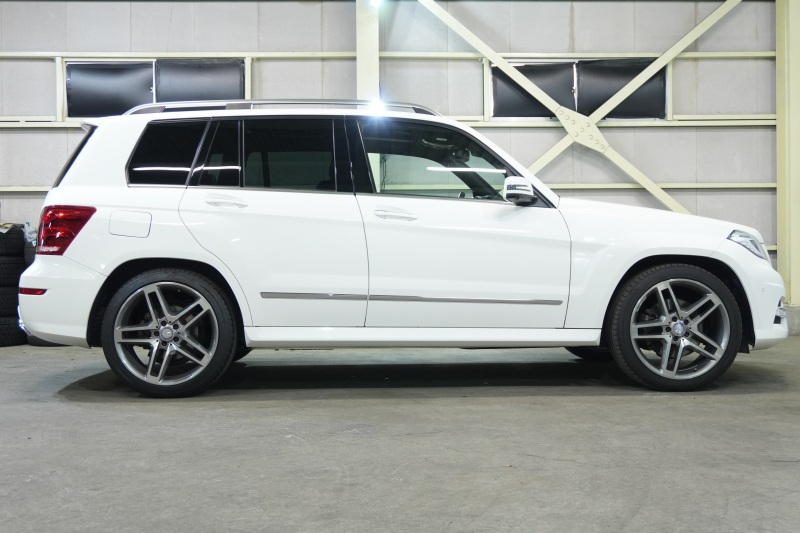 メルセデスベンツ GLKクラス GLK350 4MATIC AMGｴｸｽｸﾙｰｼﾌﾞ&ﾚｰﾀﾞｰｾｰﾌﾃｨP　後期ﾓﾃﾞﾙ 左H 黒革 ｼｰﾄﾋｰﾀｰ ﾊﾟﾉﾗﾏｻﾝﾙｰﾌ 純正ﾅﾋﾞ ﾌﾙｾｸﾞTV 360ｶﾒﾗ ｱﾙﾊﾟｲﾝﾘｱﾓﾆﾀｰ 自動Rｹﾞｰﾄ AMGｴｱﾛ&20ｲﾝﾁAW 2年保証
