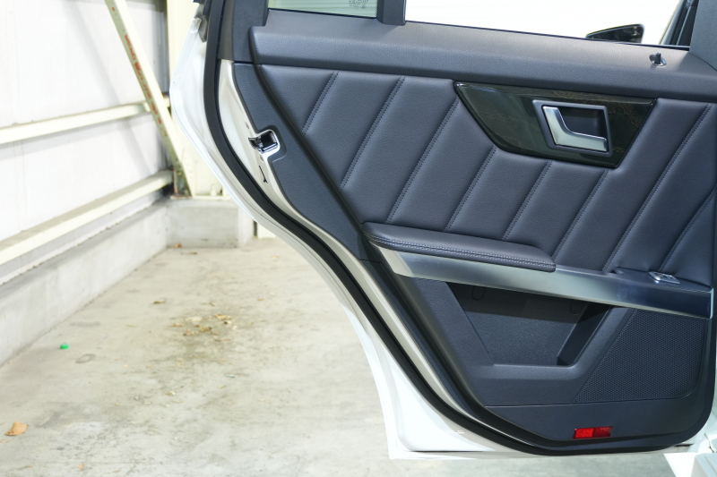 メルセデスベンツ GLKクラス GLK350 4MATIC AMGｴｸｽｸﾙｰｼﾌﾞ&ﾚｰﾀﾞｰｾｰﾌﾃｨP　後期ﾓﾃﾞﾙ 左H 黒革 ｼｰﾄﾋｰﾀｰ ﾊﾟﾉﾗﾏｻﾝﾙｰﾌ 純正ﾅﾋﾞ ﾌﾙｾｸﾞTV 360ｶﾒﾗ ｱﾙﾊﾟｲﾝﾘｱﾓﾆﾀｰ 自動Rｹﾞｰﾄ AMGｴｱﾛ&20ｲﾝﾁAW 2年保証