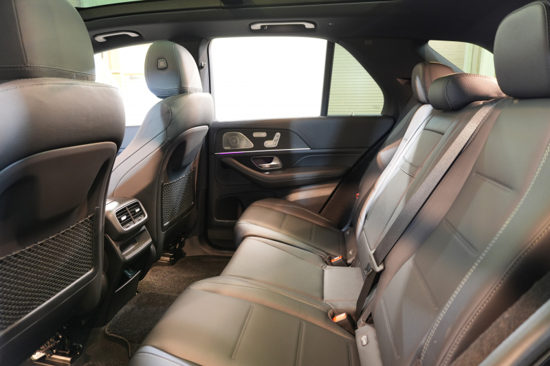 メルセデスベンツ GLE GLE400d 4MATIC ｽﾎﾟｰﾂ ﾚｻﾞｰｴｸｽｸﾙｰｼﾌﾞ&ﾚｰﾀﾞｰSP　現行ﾓﾃﾞﾙ 黒ﾅｯﾊﾟ革 ﾊﾟﾉﾗﾏSR ｼｰﾄﾋｰﾀｰ ﾍﾞﾝﾁﾚｰﾀｰ MBUX ﾅﾋﾞ ﾌﾙｾｸﾞTV Burmester 360ｶﾒﾗ ﾏﾙﾁﾋﾞｰﾑLED ｴｱｻｽ 自動Rｹﾞｰﾄ　2年保証