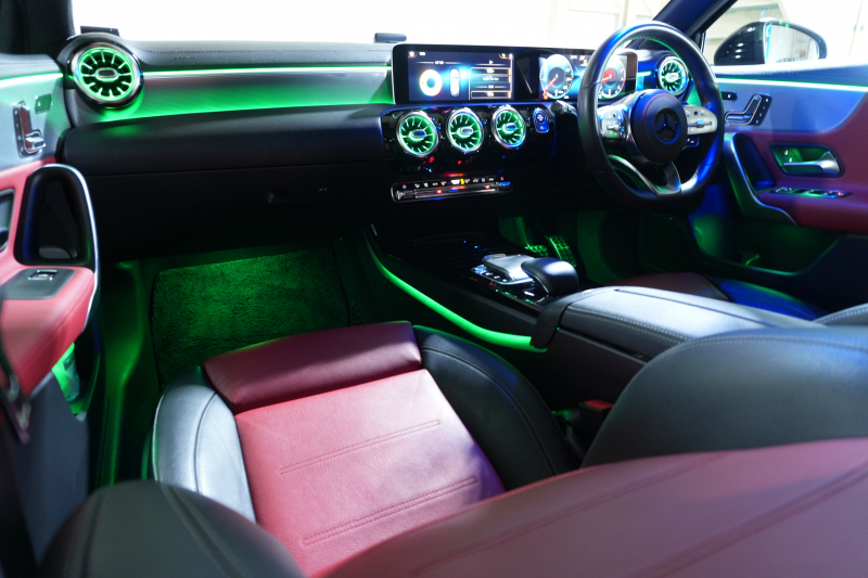 メルセデスベンツ Aクラス A180ｽﾀｲﾙ AMGﾗｲﾝ ﾚｻﾞｰEXC＆ﾅﾋﾞｹﾞｰｼｮﾝ&ｱﾄﾞﾊﾞﾝｽﾄﾞ＆ﾚｰﾀﾞｰｾｰﾌﾃｨPKG　黒赤革 ｼｰﾄﾋｰﾀｰ ﾊﾟﾉSR MBUXﾅﾋﾞ ﾌﾙｾｸﾞTV HUD 360ｶﾒﾗ PTS ﾏﾙﾁﾋﾞｰﾑLED ｱﾄﾞﾊﾞﾝｽﾄﾞｻｳﾝﾄﾞ ﾏﾙﾁｶﾗｰｱﾝﾋﾞｴﾝﾄ AMGｴｱﾛ＆18ｲﾝﾁAW　2年保証