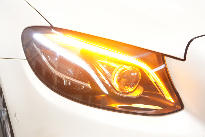 メルセデスベンツ Eクラス E200 AVG ｽﾎﾟｰﾂ ﾚｻﾞｰEXC& ﾚｰﾀﾞｰｾｰﾌﾃｨPKG　黒革 ｻﾝﾙｰﾌ ｼｰﾄﾋｰﾀｰ 純正ﾅﾋﾞ ﾌﾙｾｸﾞTV 360ｶﾒﾗ ﾌﾞﾙﾒｽﾀｰ CarPlay ﾏﾙﾁﾋﾞｰﾑLED ﾏﾙﾁｶﾗｰｱﾝﾋﾞｴﾝﾄﾗｲﾄ 自動Rｹﾞｰﾄ AMGｴｱﾛ&19ｲﾝﾁAW 　2年保証