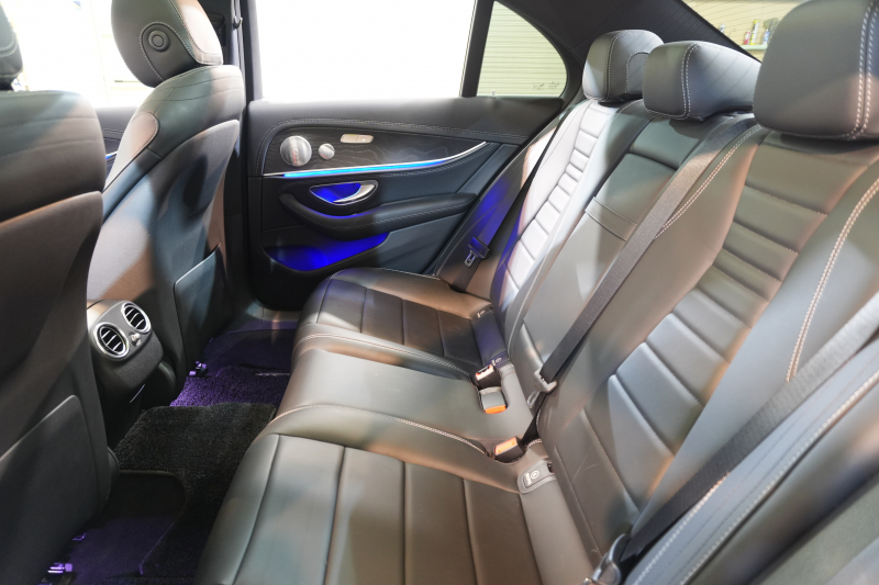 メルセデスベンツ Eクラス E200 AVG ｽﾎﾟｰﾂ ﾚｻﾞｰEXC& ﾚｰﾀﾞｰｾｰﾌﾃｨPKG　黒革 ｻﾝﾙｰﾌ ｼｰﾄﾋｰﾀｰ 純正ﾅﾋﾞ ﾌﾙｾｸﾞTV 360ｶﾒﾗ ﾌﾞﾙﾒｽﾀｰ CarPlay ﾏﾙﾁﾋﾞｰﾑLED ﾏﾙﾁｶﾗｰｱﾝﾋﾞｴﾝﾄﾗｲﾄ 自動Rｹﾞｰﾄ AMGｴｱﾛ&19ｲﾝﾁAW 　2年保証