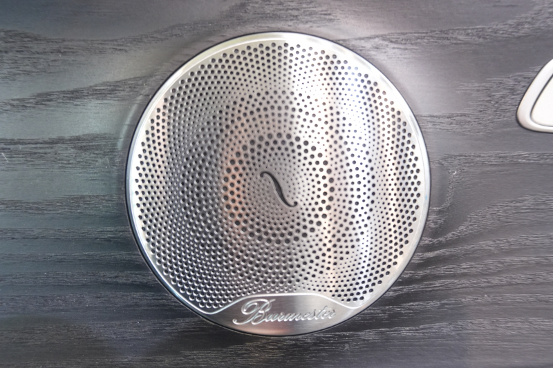 メルセデスベンツ Eクラス E200 AVG ｽﾎﾟｰﾂ ﾚｻﾞｰEXC& ﾚｰﾀﾞｰｾｰﾌﾃｨPKG　黒革 ｻﾝﾙｰﾌ ｼｰﾄﾋｰﾀｰ 純正ﾅﾋﾞ ﾌﾙｾｸﾞTV 360ｶﾒﾗ ﾌﾞﾙﾒｽﾀｰ CarPlay ﾏﾙﾁﾋﾞｰﾑLED ﾏﾙﾁｶﾗｰｱﾝﾋﾞｴﾝﾄﾗｲﾄ 自動Rｹﾞｰﾄ AMGｴｱﾛ&19ｲﾝﾁAW 　2年保証