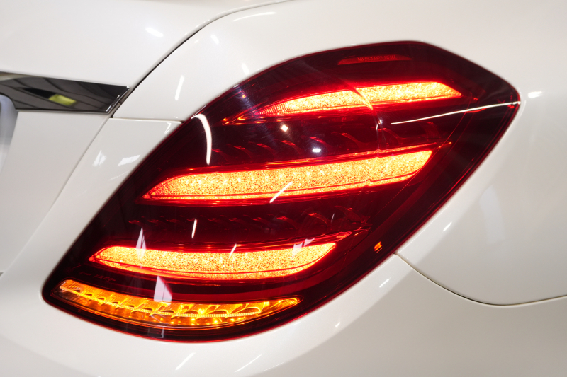 メルセデスベンツ Sクラス S560ﾛﾝｸﾞ AMGﾗｲﾝ ﾚｻﾞｰｴｸｽｸﾙｰｼﾌﾞ&ﾚｰﾀﾞｰｾｰﾌﾃｨPKG　後期 黒ﾅｯﾊﾟ革 ﾏｯｻｰｼﾞ ﾀﾞｲﾅﾐｯｸｼｰﾄ ﾊﾟﾉﾗﾏSR ﾅﾋﾞTV 360ｶﾒﾗ ﾌﾞﾙﾒｽﾀｰ HUD CarPlay ｲｰｼﾞｰｸﾛｰｼﾞｬｰ ｵｰﾄﾄﾗﾝｸ　2年保証