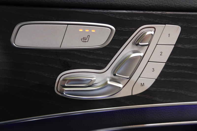 AMG Cクラス C43 4MATIC ｴｸｽｸﾙｰｼﾌﾞ ﾚｰﾀﾞｰSP 後期 黒革 ｼｰﾄﾋｰﾀｰ ﾊﾟﾉﾗﾏSR 純正ﾅﾋﾞ ﾌﾙｾｸﾞTV CarPlay ﾍｯﾄﾞｱｯﾌﾟD ﾌﾞﾙﾒｽﾀｰ Bｶﾒﾗ 自動ﾄﾗﾝｸ&ﾊﾝｽﾞﾌﾘｰA ｴｱﾊﾞﾗﾝｽPKG 19ｲﾝﾁAW　2年保証