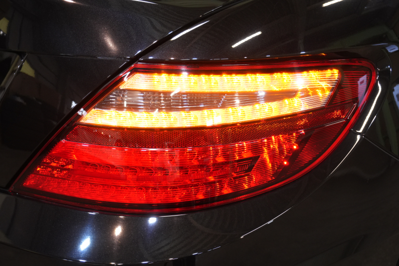 メルセデスベンツ SLKクラス SLK200 ｴｸｽｸﾙｰｼﾌﾞ ﾚｰﾀﾞｰSP　黒革 ｼｰﾄﾋｰﾀｰ ｴｱｽｶｰﾌ 純正ﾅﾋﾞ ﾌﾙｾｸﾞTV MBﾛｺﾞﾌﾞﾚｰｷ ｷｰﾚｽ ｷｾﾉﾝ  AMGｴｱﾛ&18ｲﾝﾁAW 　2年保証