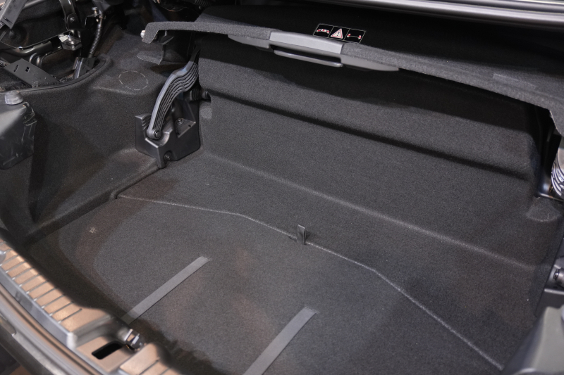 メルセデスベンツ SLKクラス SLK200 ｴｸｽｸﾙｰｼﾌﾞ ﾚｰﾀﾞｰSP　黒革 ｼｰﾄﾋｰﾀｰ ｴｱｽｶｰﾌ 純正ﾅﾋﾞ ﾌﾙｾｸﾞTV MBﾛｺﾞﾌﾞﾚｰｷ ｷｰﾚｽ ｷｾﾉﾝ  AMGｴｱﾛ&18ｲﾝﾁAW 　2年保証