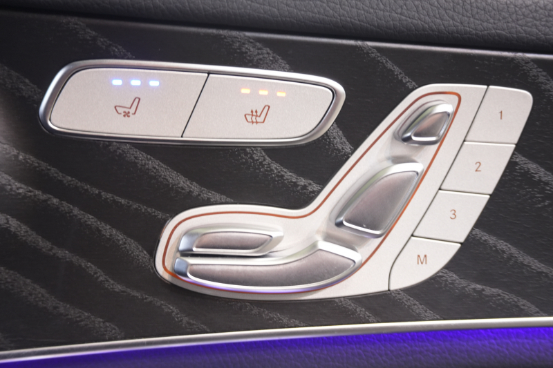 メルセデスベンツ GLC GLC220d 4MATIC AMGﾗｲﾝ ﾚｻﾞｰEXC&ﾚｰﾀﾞｰSP　後期ﾓﾃﾞﾙ 黒革 ｼｰﾄﾋｰﾀｰ&ｸｰﾗｰ MBUXﾅﾋﾞ ﾌﾙｾｸﾞTV ﾍｯﾄﾞｱｯﾌﾟD 360ｶﾒﾗ ﾌﾞﾙﾒｽﾀｰ ﾏﾙﾁﾋﾞｰﾑLED 自動Rｹﾞｰﾄ&ﾊﾝｽﾞﾌﾘｰA AMGｴｱﾛ&19ｲﾝﾁAW　2年保証