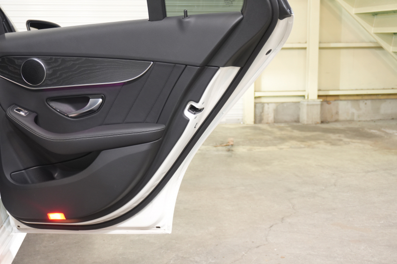 メルセデスベンツ Cクラス C200 ﾜｺﾞﾝ ﾛｰﾚｳｽED ｽﾎﾟｰﾂﾌﾟﾗｽ&ﾚｰﾀﾞｰｾｰﾌﾃｨPKG　後期 黒革 ｼｰﾄﾋｰﾀｰ 純正ﾅﾋﾞ ﾌﾙｾｸﾞTV CarPlay ﾍｯﾄﾞｱｯﾌﾟD Bｶﾒﾗ ﾏﾙﾁﾋﾞｰﾑLED ﾜｲﾔﾚｽﾁｬｰｼﾞﾝｸﾞ AMGｴｱﾛ&18ｲﾝﾁAW　2年保証