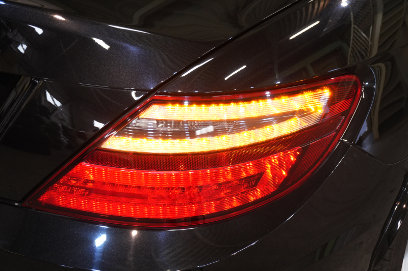 メルセデスベンツ SLKクラス SLK350 BL-EF AMGｽﾎﾟｰﾂ&ﾅｯﾊﾟﾌﾙﾚｻﾞｰPKG　赤ﾅｯﾊﾟ革 ｼｰﾄﾋｰﾀｰ ｴｱｽｶｰﾌ 純正ﾅﾋﾞ ﾌﾙｾｸﾞTV 専用ﾃﾞｻﾞｲﾝｷｾﾉﾝﾍｯﾄﾞ ﾀﾞｯｼｭﾎﾞｰﾄﾞｸﾛｯｸ ｱﾝﾋﾞｴﾝﾄﾗｲﾄ AMGｴｱﾛ&18ｲﾝﾁAW　2年保証