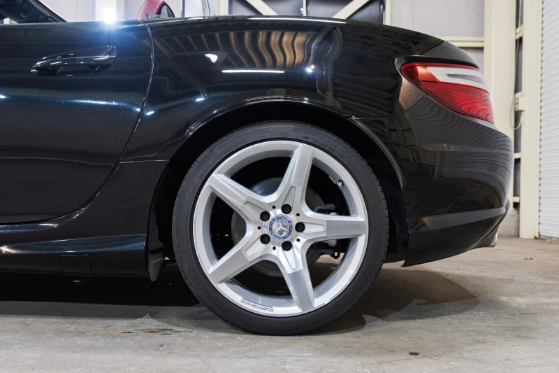 メルセデスベンツ SLKクラス SLK350 BL-EF AMGｽﾎﾟｰﾂ&ﾅｯﾊﾟﾌﾙﾚｻﾞｰPKG　赤ﾅｯﾊﾟ革 ｼｰﾄﾋｰﾀｰ ｴｱｽｶｰﾌ 純正ﾅﾋﾞ ﾌﾙｾｸﾞTV 専用ﾃﾞｻﾞｲﾝｷｾﾉﾝﾍｯﾄﾞ ﾀﾞｯｼｭﾎﾞｰﾄﾞｸﾛｯｸ ｱﾝﾋﾞｴﾝﾄﾗｲﾄ AMGｴｱﾛ&18ｲﾝﾁAW　2年保証