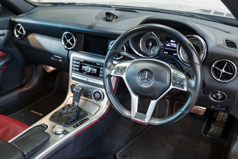 メルセデスベンツ SLKクラス SLK350 BL-EF AMGｽﾎﾟｰﾂ&ﾅｯﾊﾟﾌﾙﾚｻﾞｰPKG　赤ﾅｯﾊﾟ革 ｼｰﾄﾋｰﾀｰ ｴｱｽｶｰﾌ 純正ﾅﾋﾞ ﾌﾙｾｸﾞTV 専用ﾃﾞｻﾞｲﾝｷｾﾉﾝﾍｯﾄﾞ ﾀﾞｯｼｭﾎﾞｰﾄﾞｸﾛｯｸ ｱﾝﾋﾞｴﾝﾄﾗｲﾄ AMGｴｱﾛ&18ｲﾝﾁAW　2年保証