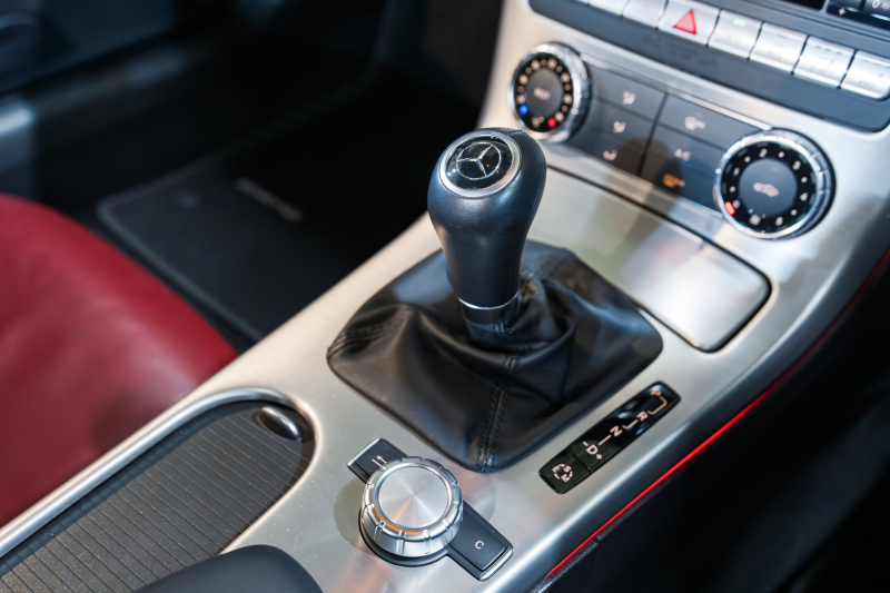 メルセデスベンツ SLKクラス SLK350 BL-EF AMGｽﾎﾟｰﾂ&ﾅｯﾊﾟﾌﾙﾚｻﾞｰPKG　赤ﾅｯﾊﾟ革 ｼｰﾄﾋｰﾀｰ ｴｱｽｶｰﾌ 純正ﾅﾋﾞ ﾌﾙｾｸﾞTV 専用ﾃﾞｻﾞｲﾝｷｾﾉﾝﾍｯﾄﾞ ﾀﾞｯｼｭﾎﾞｰﾄﾞｸﾛｯｸ ｱﾝﾋﾞｴﾝﾄﾗｲﾄ AMGｴｱﾛ&18ｲﾝﾁAW　2年保証