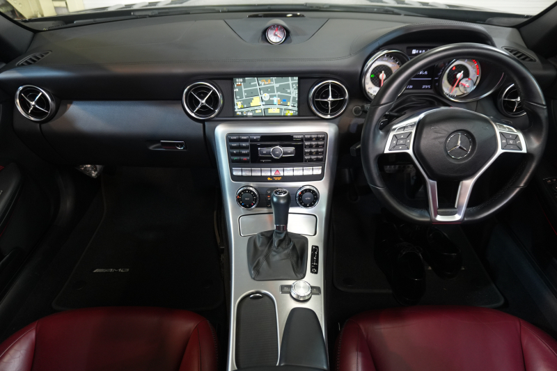 メルセデスベンツ SLKクラス SLK350 BL-EF AMGｽﾎﾟｰﾂ&ﾅｯﾊﾟﾌﾙﾚｻﾞｰPKG　赤ﾅｯﾊﾟ革 ｼｰﾄﾋｰﾀｰ ｴｱｽｶｰﾌ 純正ﾅﾋﾞ ﾌﾙｾｸﾞTV 専用ﾃﾞｻﾞｲﾝｷｾﾉﾝﾍｯﾄﾞ ﾀﾞｯｼｭﾎﾞｰﾄﾞｸﾛｯｸ ｱﾝﾋﾞｴﾝﾄﾗｲﾄ AMGｴｱﾛ&18ｲﾝﾁAW　2年保証