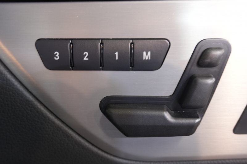 メルセデスベンツ SLKクラス SLK350 BL-EF AMGｽﾎﾟｰﾂ&ﾅｯﾊﾟﾌﾙﾚｻﾞｰPKG　赤ﾅｯﾊﾟ革 ｼｰﾄﾋｰﾀｰ ｴｱｽｶｰﾌ 純正ﾅﾋﾞ ﾌﾙｾｸﾞTV 専用ﾃﾞｻﾞｲﾝｷｾﾉﾝﾍｯﾄﾞ ﾀﾞｯｼｭﾎﾞｰﾄﾞｸﾛｯｸ ｱﾝﾋﾞｴﾝﾄﾗｲﾄ AMGｴｱﾛ&18ｲﾝﾁAW　2年保証