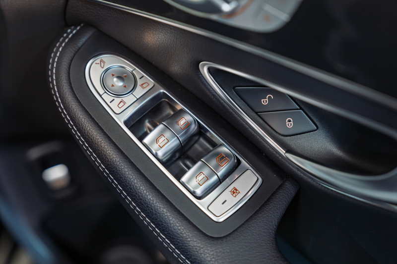 メルセデスベンツ Cクラス C220d ﾛｰﾚｳｽED ﾚｻﾞｰEXC ｽﾎﾟｰﾂﾌﾟﾗｽ&ﾚｰﾀﾞｰｾｰﾌﾃｨPKG　後期 1ｵｰﾅｰ 特別仕様 黒革 ﾋｰﾀｰ&ｸｰﾗｰ ﾊﾟﾉﾗﾏSR 純正ﾅﾋﾞ ﾌﾙｾｸﾞTV 360ｶﾒﾗ ﾌﾞﾙﾒｽﾀｰ ﾏﾙﾁﾋﾞｰﾑLEDﾗｲﾄ HUD 自動ﾄﾗﾝｸ ﾌｯﾄｵｰﾌﾟﾅｰ ｴｱｻｽ AMGｴｱﾛ&18AW　2年保証