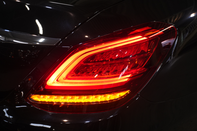 メルセデスベンツ Cクラス C220d ﾛｰﾚｳｽED ﾚｻﾞｰEXC ｽﾎﾟｰﾂﾌﾟﾗｽ&ﾚｰﾀﾞｰｾｰﾌﾃｨPKG　後期 1ｵｰﾅｰ 特別仕様 黒革 ﾋｰﾀｰ&ｸｰﾗｰ ﾊﾟﾉﾗﾏSR 純正ﾅﾋﾞ ﾌﾙｾｸﾞTV 360ｶﾒﾗ ﾌﾞﾙﾒｽﾀｰ ﾏﾙﾁﾋﾞｰﾑLEDﾗｲﾄ HUD 自動ﾄﾗﾝｸ ﾌｯﾄｵｰﾌﾟﾅｰ ｴｱｻｽ AMGｴｱﾛ&18AW　2年保証