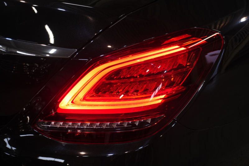 メルセデスベンツ Cクラス C220d ﾛｰﾚｳｽED ﾚｻﾞｰEXC ｽﾎﾟｰﾂﾌﾟﾗｽ&ﾚｰﾀﾞｰｾｰﾌﾃｨPKG　後期 1ｵｰﾅｰ 特別仕様 黒革 ﾋｰﾀｰ&ｸｰﾗｰ ﾊﾟﾉﾗﾏSR 純正ﾅﾋﾞ ﾌﾙｾｸﾞTV 360ｶﾒﾗ ﾌﾞﾙﾒｽﾀｰ ﾏﾙﾁﾋﾞｰﾑLEDﾗｲﾄ HUD 自動ﾄﾗﾝｸ ﾌｯﾄｵｰﾌﾟﾅｰ ｴｱｻｽ AMGｴｱﾛ&18AW　2年保証