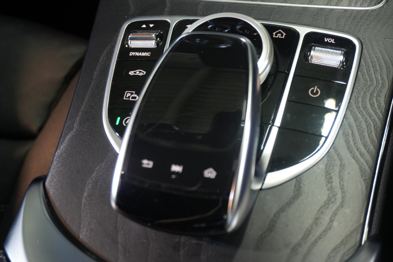 メルセデスベンツ Cクラス C220d ﾛｰﾚｳｽED ﾚｻﾞｰEXC ｽﾎﾟｰﾂﾌﾟﾗｽ&ﾚｰﾀﾞｰｾｰﾌﾃｨPKG　後期 1ｵｰﾅｰ 特別仕様 黒革 ﾋｰﾀｰ&ｸｰﾗｰ ﾊﾟﾉﾗﾏSR 純正ﾅﾋﾞ ﾌﾙｾｸﾞTV 360ｶﾒﾗ ﾌﾞﾙﾒｽﾀｰ ﾏﾙﾁﾋﾞｰﾑLEDﾗｲﾄ HUD 自動ﾄﾗﾝｸ ﾌｯﾄｵｰﾌﾟﾅｰ ｴｱｻｽ AMGｴｱﾛ&18AW　2年保証