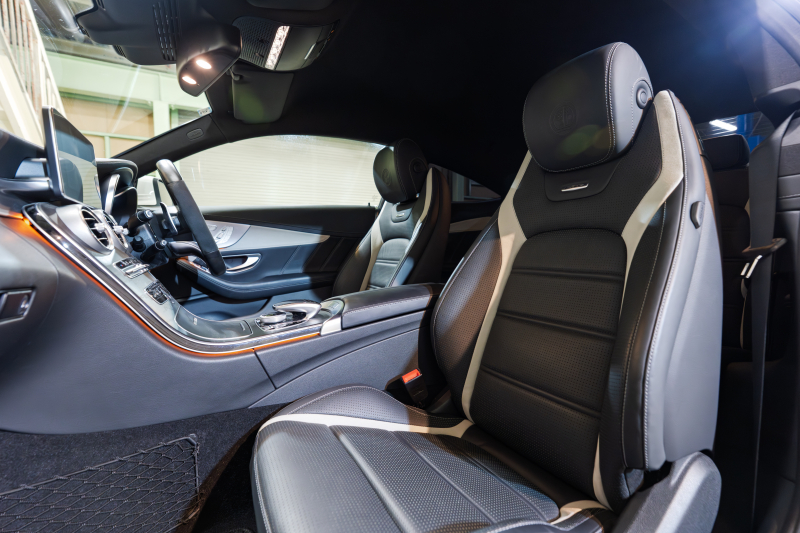 AMG Cクラス C63S ｸｰﾍﾟ ﾚｰﾀﾞｰSP　黒革 ｼｰﾄﾋｰﾀｰ 純正ﾅﾋﾞ ﾌﾙｾｸﾞTV ﾌﾞﾙﾒｽﾀｰ ﾏﾙﾁｶﾗｰｱﾝﾋﾞｴﾝﾄﾗｲﾄ ﾊﾟﾌｫｰﾏﾝｽｴｸﾞｿﾞｰｽﾄ AMGｴｱﾛ&19ｲﾝﾁAW　2年保証