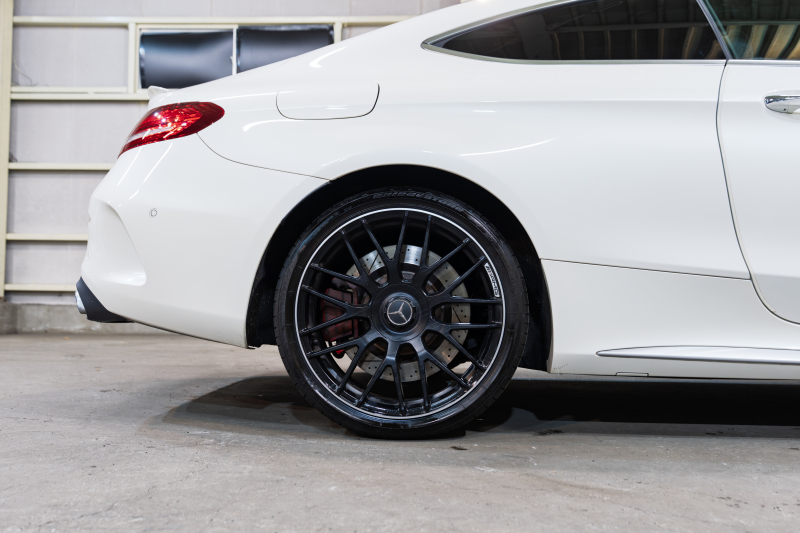 AMG Cクラス C63S ｸｰﾍﾟ ﾚｰﾀﾞｰSP　黒革 ｼｰﾄﾋｰﾀｰ 純正ﾅﾋﾞ ﾌﾙｾｸﾞTV ﾌﾞﾙﾒｽﾀｰ ﾏﾙﾁｶﾗｰｱﾝﾋﾞｴﾝﾄﾗｲﾄ ﾊﾟﾌｫｰﾏﾝｽｴｸﾞｿﾞｰｽﾄ AMGｴｱﾛ&19ｲﾝﾁAW　2年保証