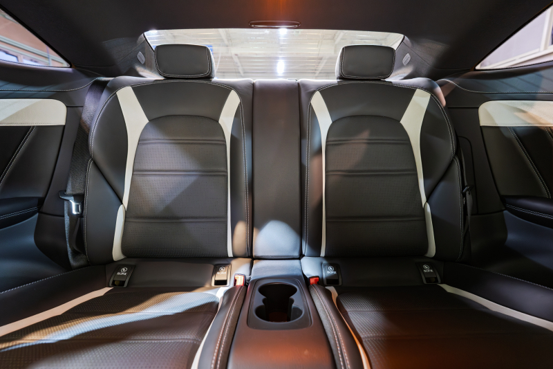 AMG Cクラス C63S ｸｰﾍﾟ ﾚｰﾀﾞｰSP　黒革 ｼｰﾄﾋｰﾀｰ 純正ﾅﾋﾞ ﾌﾙｾｸﾞTV ﾌﾞﾙﾒｽﾀｰ ﾏﾙﾁｶﾗｰｱﾝﾋﾞｴﾝﾄﾗｲﾄ ﾊﾟﾌｫｰﾏﾝｽｴｸﾞｿﾞｰｽﾄ AMGｴｱﾛ&19ｲﾝﾁAW　2年保証