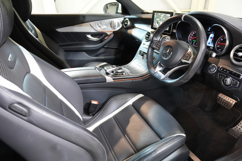 AMG Cクラス C63S ｸｰﾍﾟ ﾚｰﾀﾞｰSP　黒革 ｼｰﾄﾋｰﾀｰ 純正ﾅﾋﾞ ﾌﾙｾｸﾞTV ﾌﾞﾙﾒｽﾀｰ ﾏﾙﾁｶﾗｰｱﾝﾋﾞｴﾝﾄﾗｲﾄ ﾊﾟﾌｫｰﾏﾝｽｴｸﾞｿﾞｰｽﾄ AMGｴｱﾛ&19ｲﾝﾁAW　2年保証