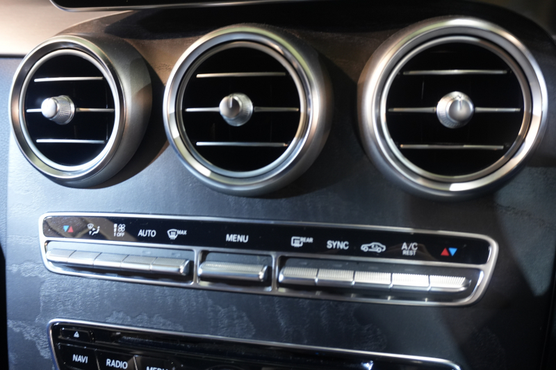 AMG Cクラス C63S ｸｰﾍﾟ ﾚｰﾀﾞｰSP　黒革 ｼｰﾄﾋｰﾀｰ 純正ﾅﾋﾞ ﾌﾙｾｸﾞTV ﾌﾞﾙﾒｽﾀｰ ﾏﾙﾁｶﾗｰｱﾝﾋﾞｴﾝﾄﾗｲﾄ ﾊﾟﾌｫｰﾏﾝｽｴｸﾞｿﾞｰｽﾄ AMGｴｱﾛ&19ｲﾝﾁAW　2年保証