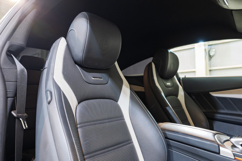 AMG Cクラス C63S ｸｰﾍﾟ ﾚｰﾀﾞｰSP　黒革 ｼｰﾄﾋｰﾀｰ 純正ﾅﾋﾞ ﾌﾙｾｸﾞTV ﾌﾞﾙﾒｽﾀｰ ﾏﾙﾁｶﾗｰｱﾝﾋﾞｴﾝﾄﾗｲﾄ ﾊﾟﾌｫｰﾏﾝｽｴｸﾞｿﾞｰｽﾄ AMGｴｱﾛ&19ｲﾝﾁAW　2年保証