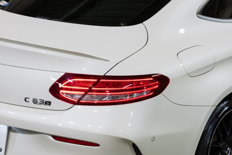 AMG Cクラス C63S ｸｰﾍﾟ ﾚｰﾀﾞｰSP　黒革 ｼｰﾄﾋｰﾀｰ 純正ﾅﾋﾞ ﾌﾙｾｸﾞTV ﾌﾞﾙﾒｽﾀｰ ﾏﾙﾁｶﾗｰｱﾝﾋﾞｴﾝﾄﾗｲﾄ ﾊﾟﾌｫｰﾏﾝｽｴｸﾞｿﾞｰｽﾄ AMGｴｱﾛ&19ｲﾝﾁAW　2年保証