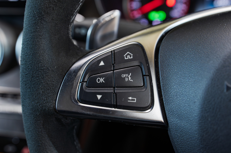 AMG Cクラス C63S ｸｰﾍﾟ ﾚｰﾀﾞｰSP　黒革 ｼｰﾄﾋｰﾀｰ 純正ﾅﾋﾞ ﾌﾙｾｸﾞTV ﾌﾞﾙﾒｽﾀｰ ﾏﾙﾁｶﾗｰｱﾝﾋﾞｴﾝﾄﾗｲﾄ ﾊﾟﾌｫｰﾏﾝｽｴｸﾞｿﾞｰｽﾄ AMGｴｱﾛ&19ｲﾝﾁAW　2年保証