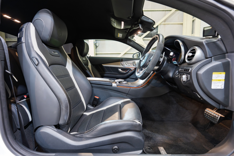 AMG Cクラス C63S ｸｰﾍﾟ ﾚｰﾀﾞｰSP　黒革 ｼｰﾄﾋｰﾀｰ 純正ﾅﾋﾞ ﾌﾙｾｸﾞTV ﾌﾞﾙﾒｽﾀｰ ﾏﾙﾁｶﾗｰｱﾝﾋﾞｴﾝﾄﾗｲﾄ ﾊﾟﾌｫｰﾏﾝｽｴｸﾞｿﾞｰｽﾄ AMGｴｱﾛ&19ｲﾝﾁAW　2年保証