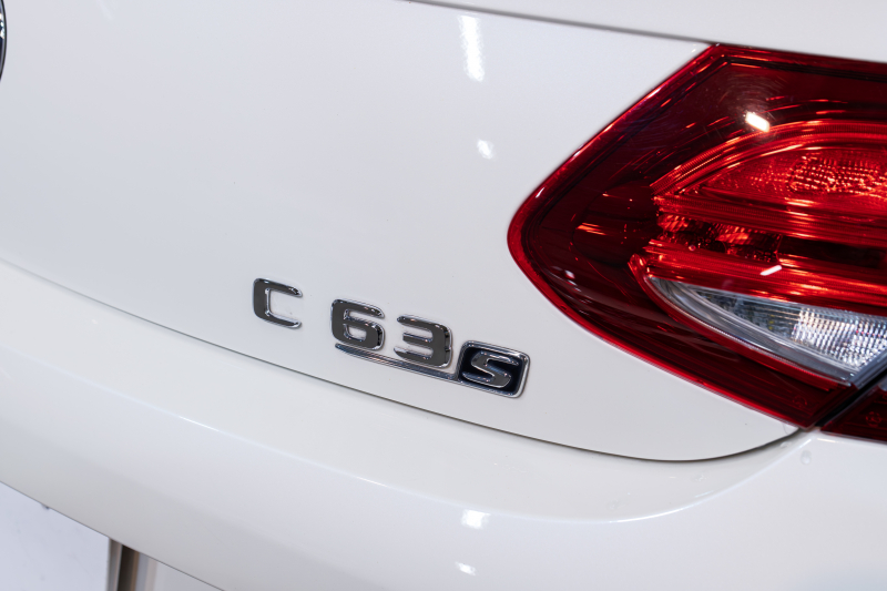 AMG Cクラス C63S ｸｰﾍﾟ ﾚｰﾀﾞｰSP　黒革 ｼｰﾄﾋｰﾀｰ 純正ﾅﾋﾞ ﾌﾙｾｸﾞTV ﾌﾞﾙﾒｽﾀｰ ﾏﾙﾁｶﾗｰｱﾝﾋﾞｴﾝﾄﾗｲﾄ ﾊﾟﾌｫｰﾏﾝｽｴｸﾞｿﾞｰｽﾄ AMGｴｱﾛ&19ｲﾝﾁAW　2年保証